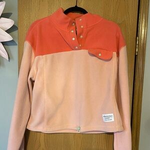 cute aero sport fleece!